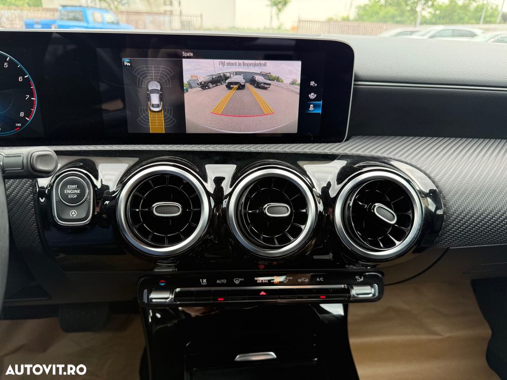 Mercedes-Benz CLA 200 - 13