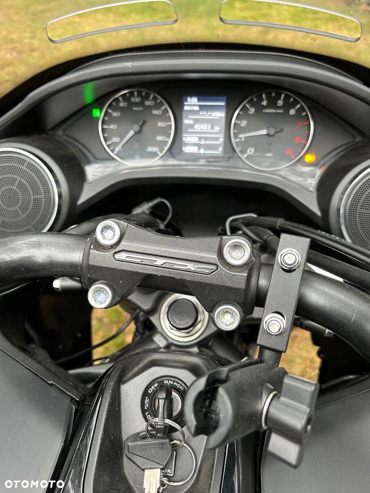 Honda CTX - 8