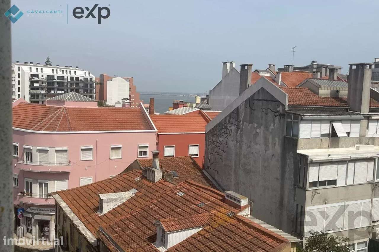 T2 COM VISTA TEJO NA GRAÇA | CHARME AUTÊNTICO NO CORAÇÃO DE LISBOA - Grande imagem: 3/52