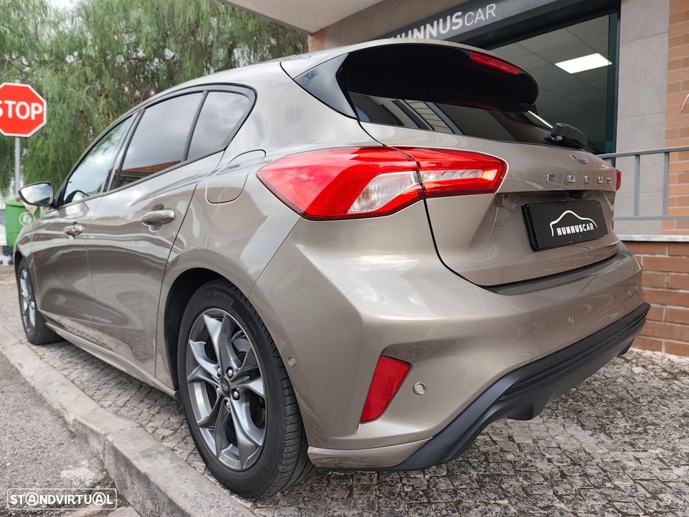 Ford Focus 1.0 EcoBoost ST-Line X - 16