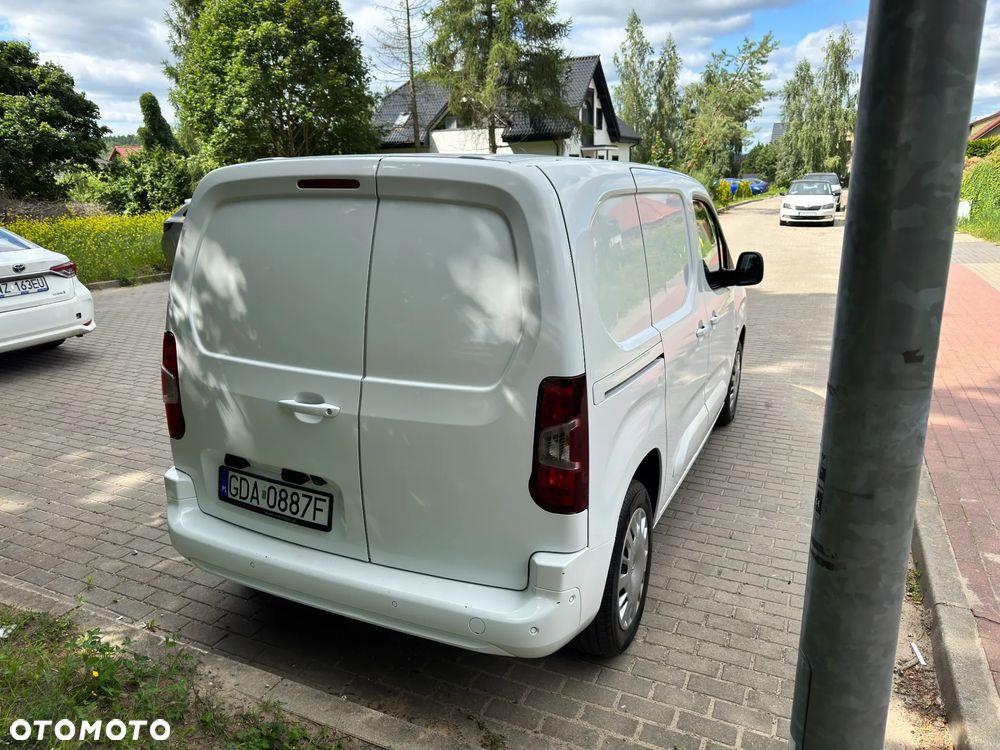 Opel COMBO L1 Automat - 10