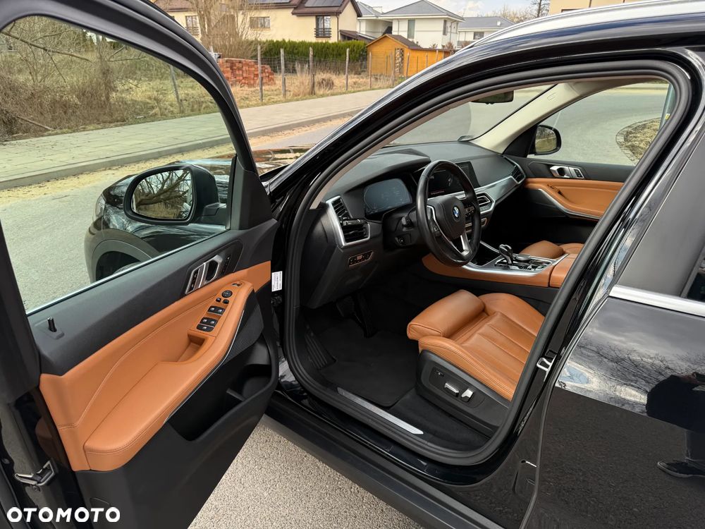 BMW X5 xDrive40i - 8