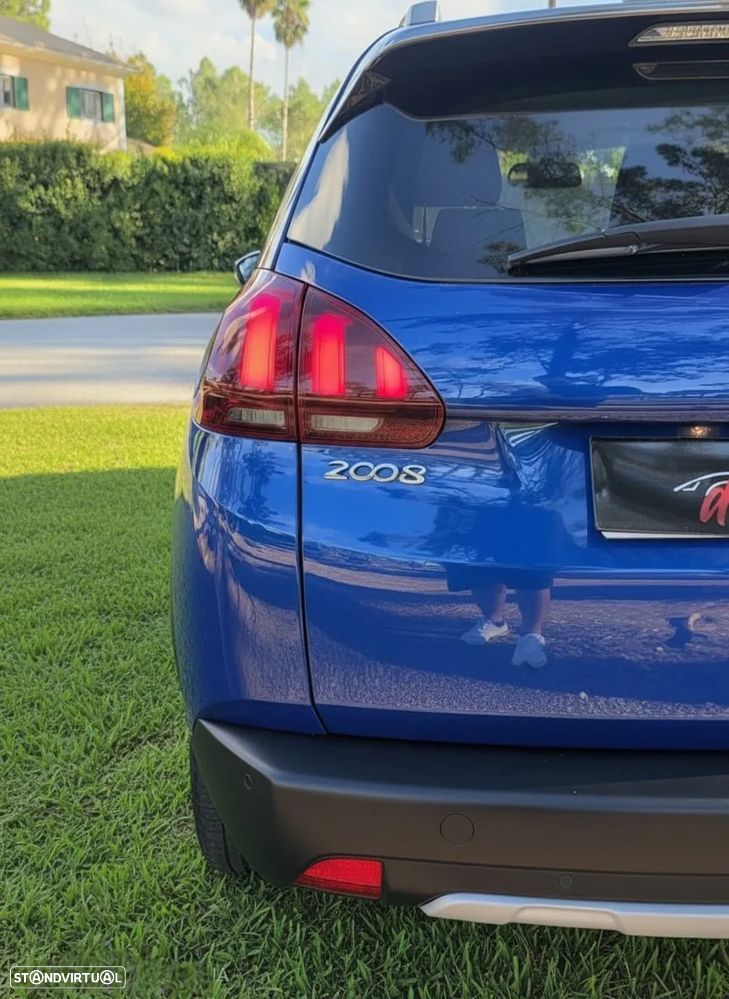 Peugeot 2008 1.2 PureTech Allure EAT6 - 7