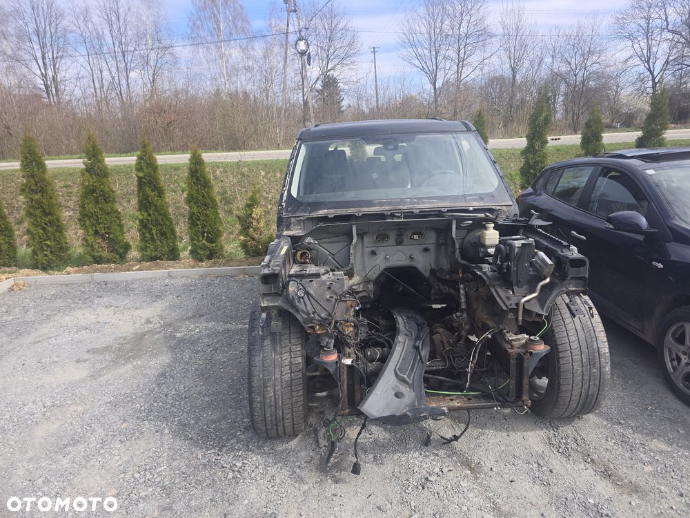 Land Rover Discovery 3.0D V6 HSE - 5