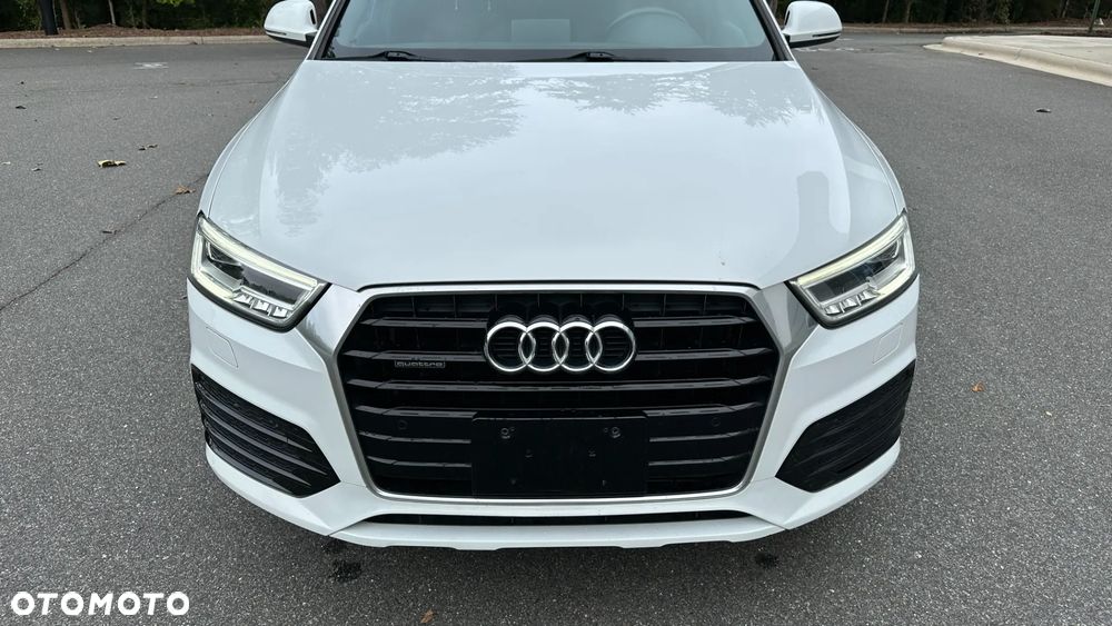 Audi Q3 2.0 TFSI Quattro S tronic design - 10
