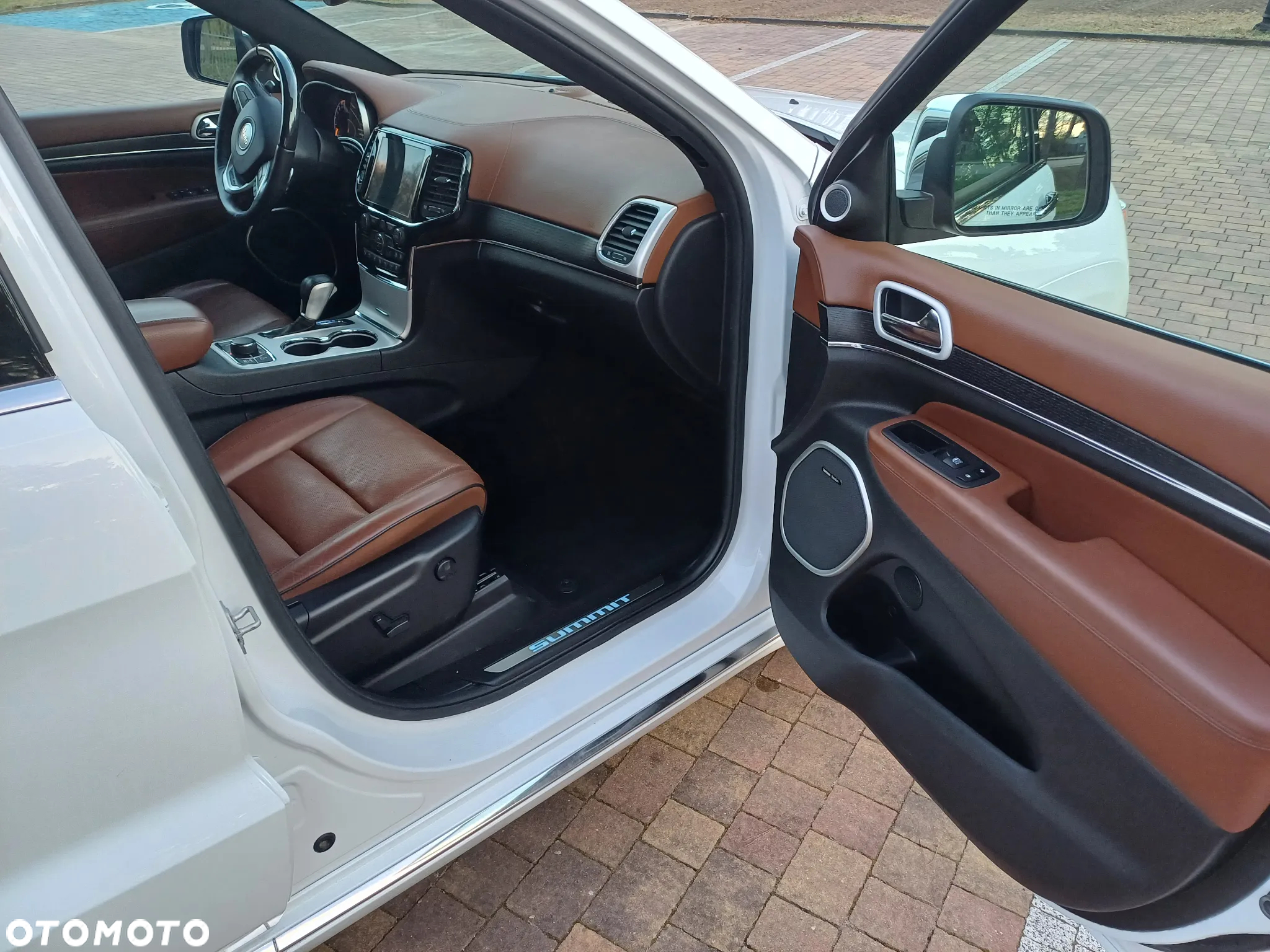 Jeep Grand Cherokee 5.7 V8 HEMI Summit - 20