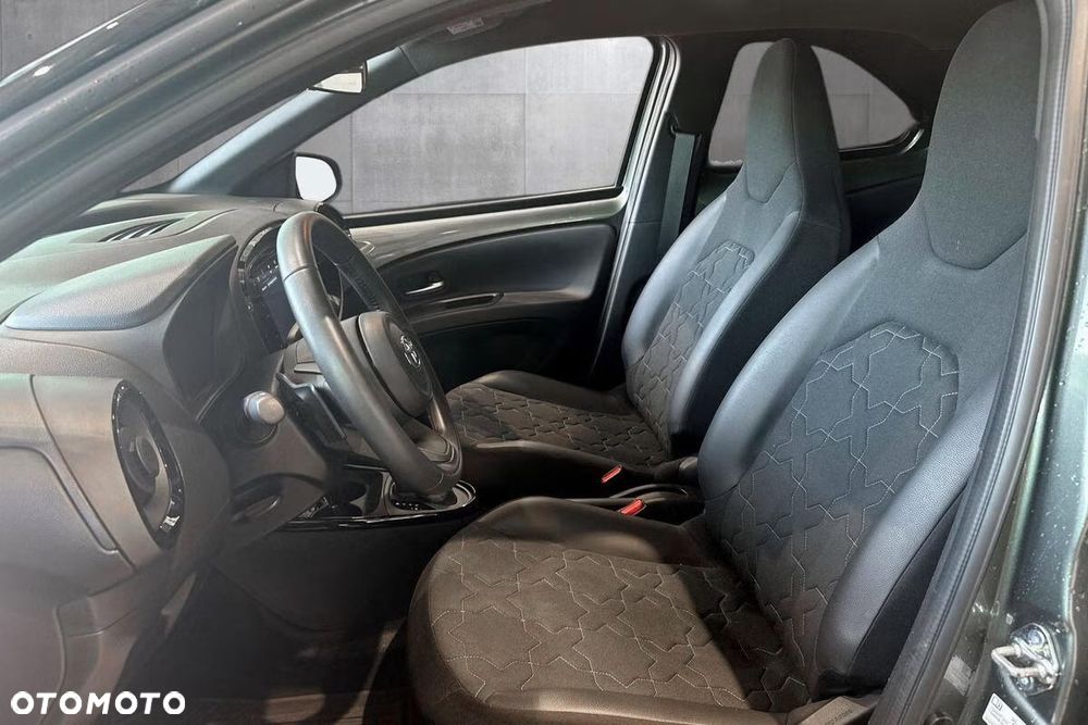 Toyota Aygo X 1.0 VVT-i Style CVT - 19