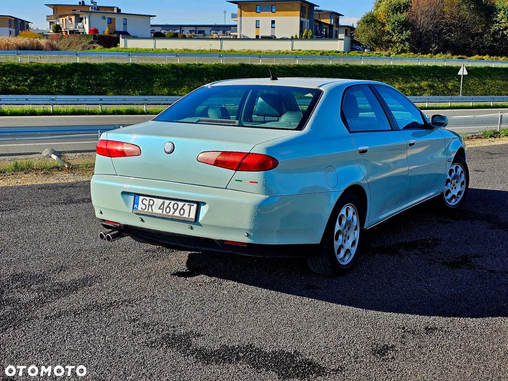 Alfa Romeo 166 - 3