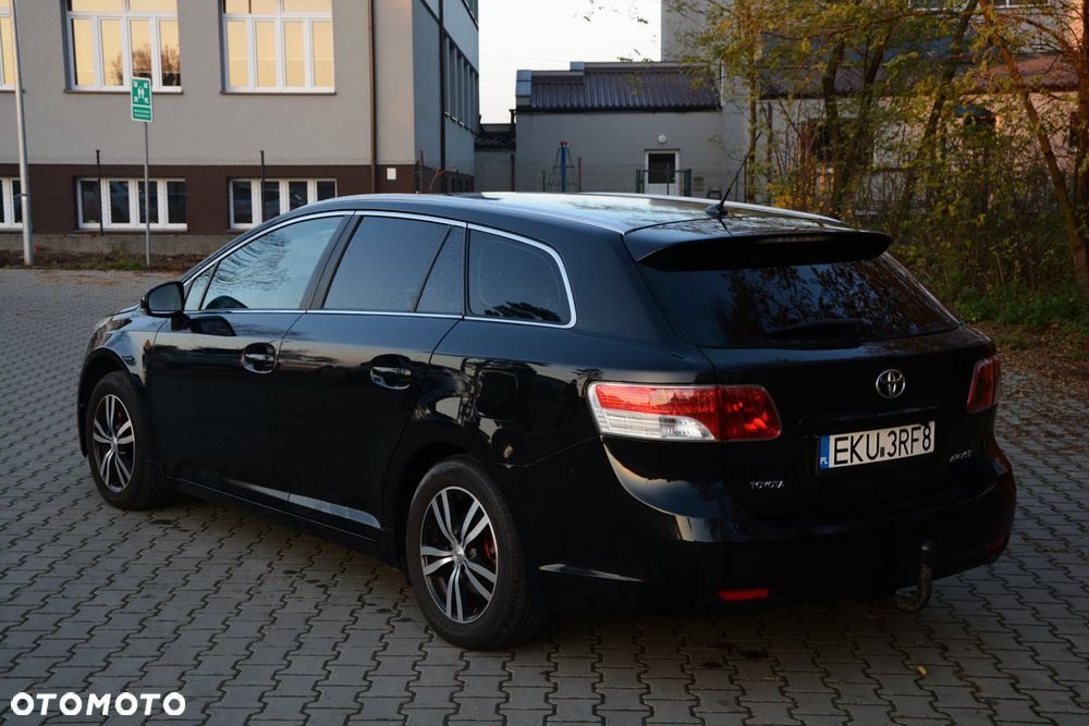 Toyota Avensis 1.8 Sol plus NAVI - 5