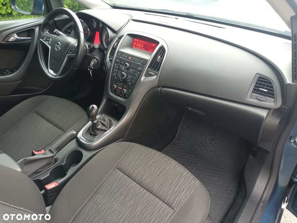 Opel Astra 1.4 T Executive S&S EU6 - 13