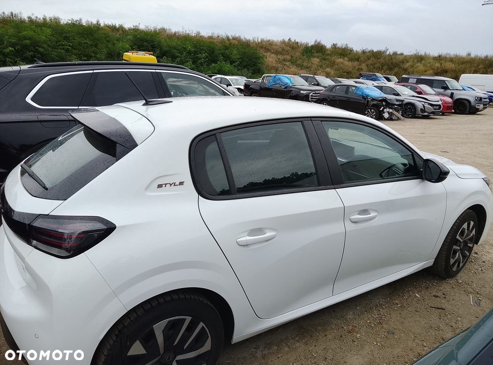 Peugeot 208 1.2 T Style S&S - 7