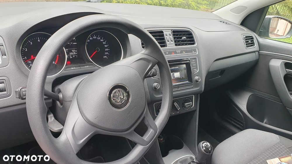 Volkswagen Polo - 10
