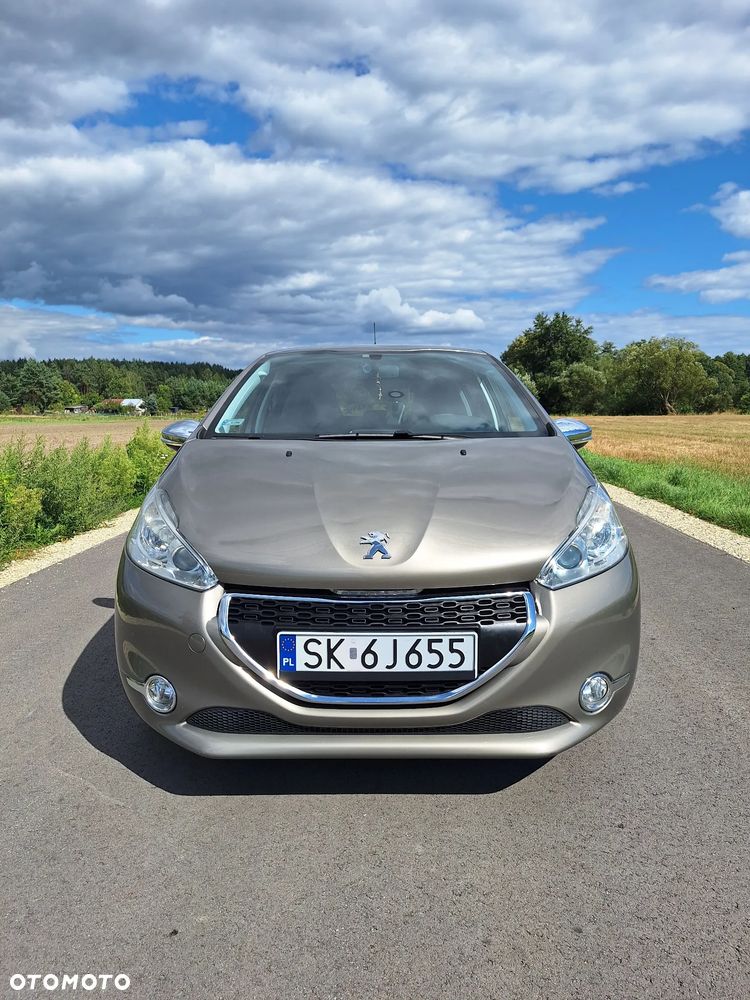 Peugeot 208 - 3