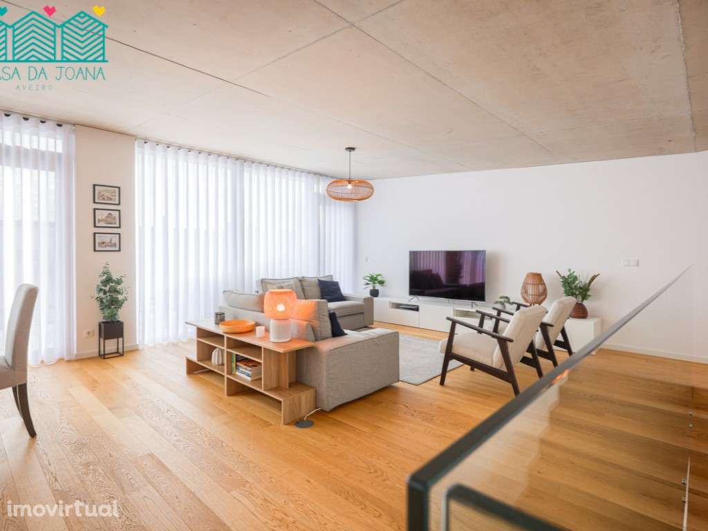 Apartamento T3 Duplex com Garagem Dupla Fechada na Praia da Barra - Grande imagem: 3/49