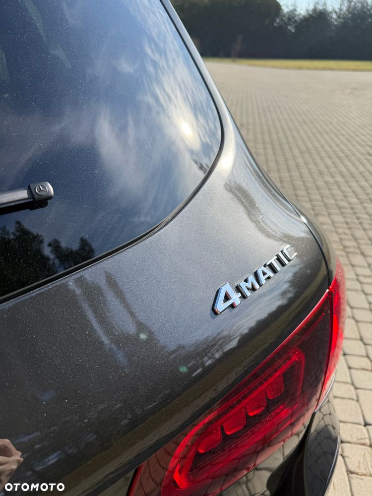 Mercedes-Benz GLC 300 de 4-Matic - 17