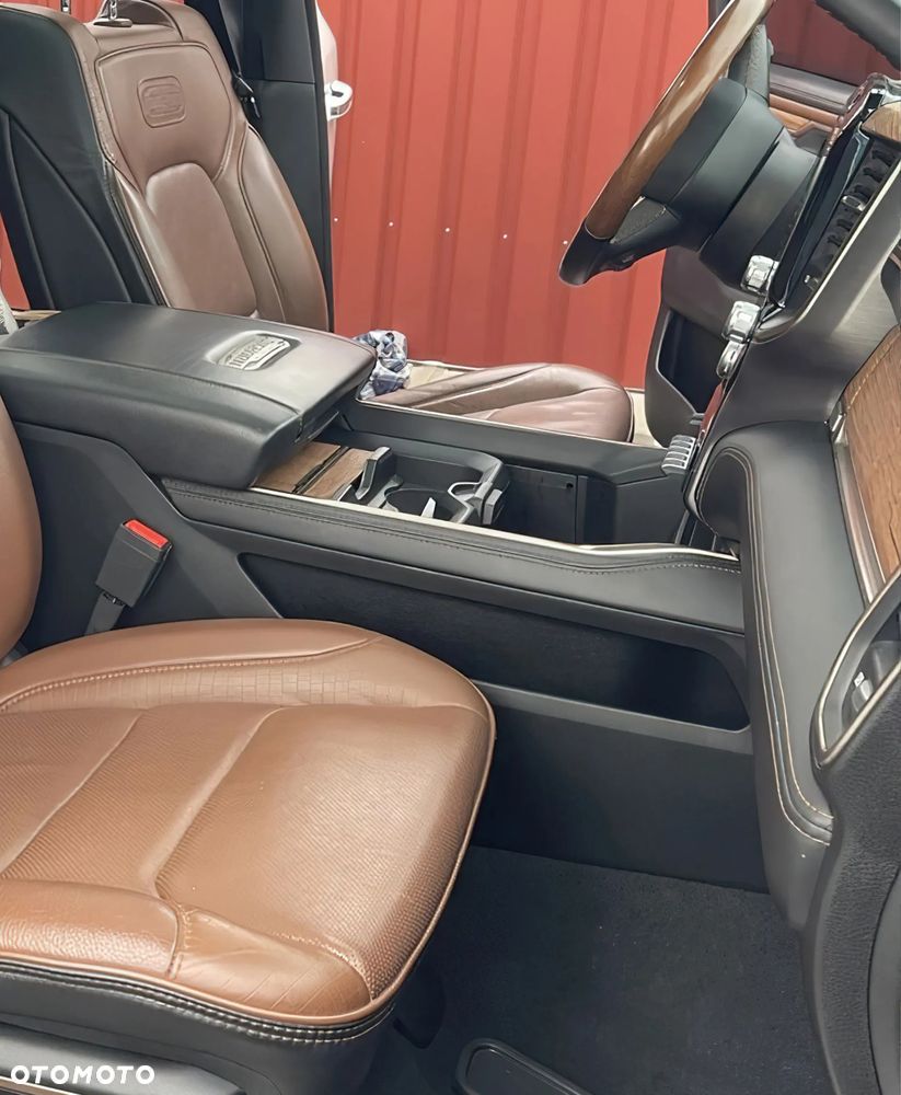 RAM 1500 Crew Cab Longhorn - 15