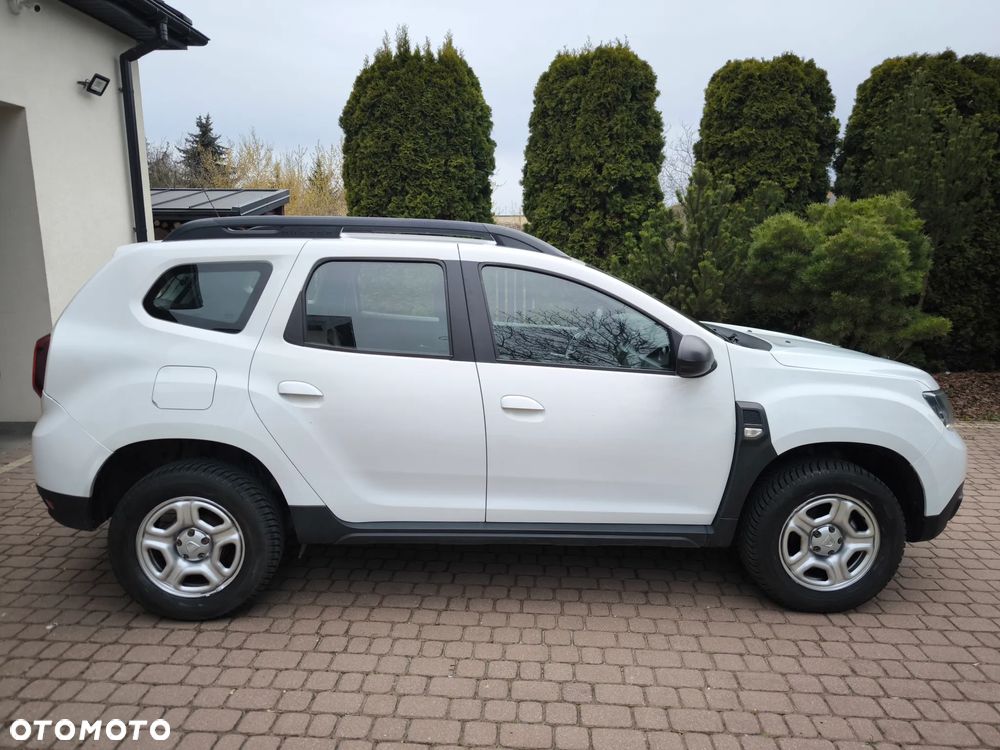Dacia Duster 1.6 SCe Laureate S&S - 4