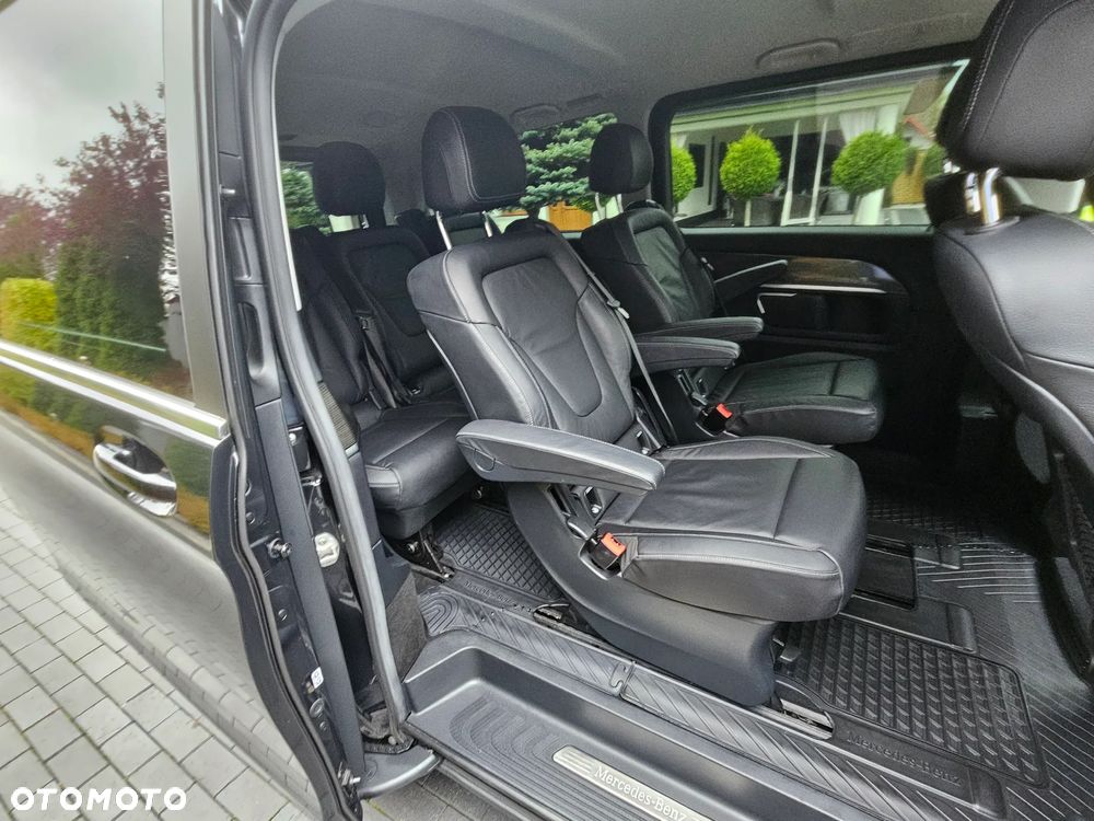 Mercedes-Benz Klasa V 300 d Avantgarde 9G-Tronic - 16