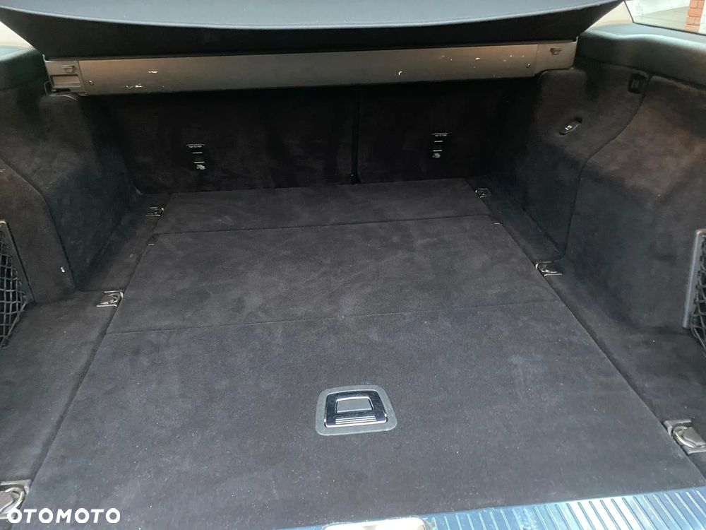 Mercedes-Benz Klasa E 200 T BlueEFFICIENCY 7G-TRONIC - 17
