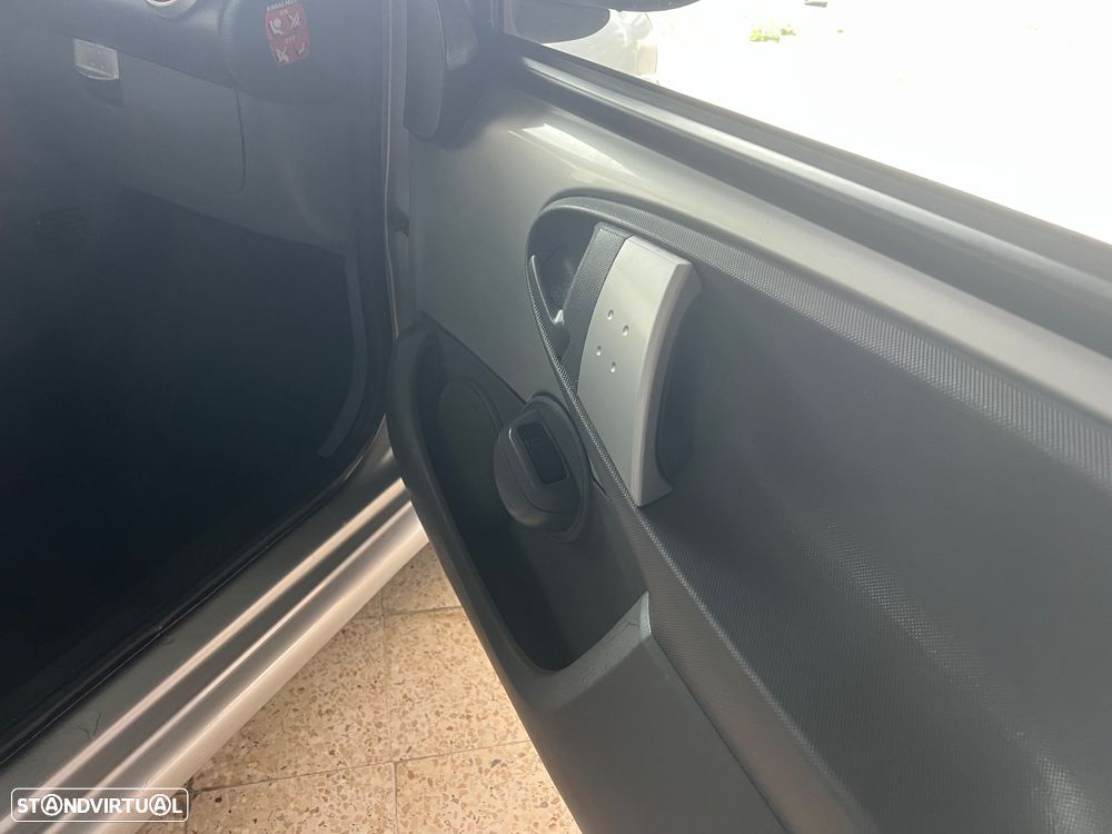 Toyota Aygo Multi Mode Connect - 38