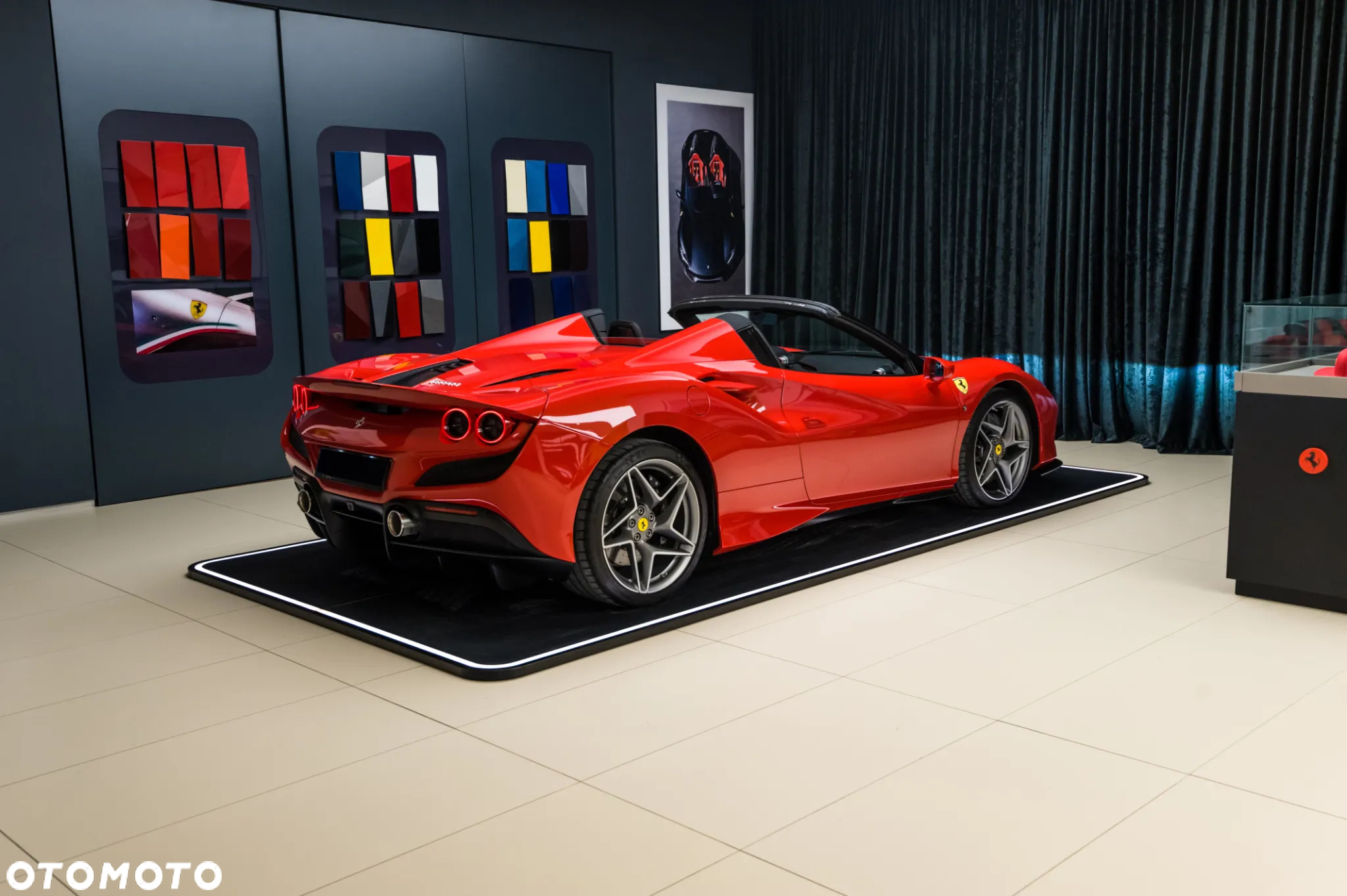 Ferrari F8 Spider - 31