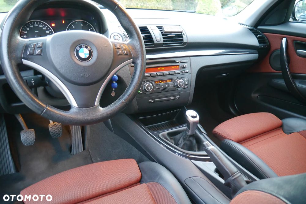 BMW Seria 1 118d - 27