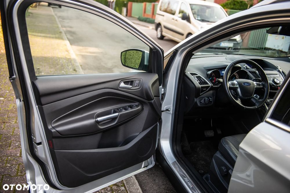 Ford Kuga 2.0 TDCi 4x4 Titanium - 18