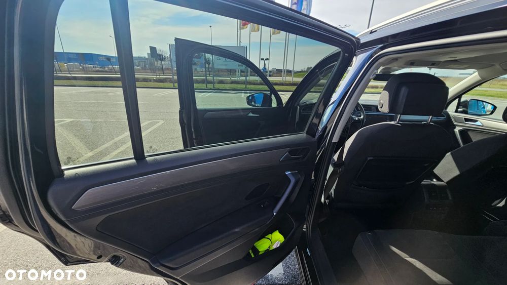 Volkswagen Tiguan 2.0 TDI BMT SCR 4Mot Comfortline DSG - 29