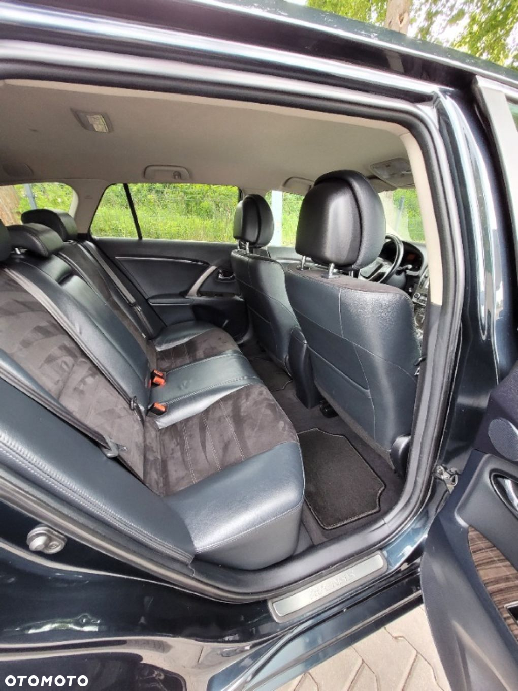 Toyota Avensis - 16
