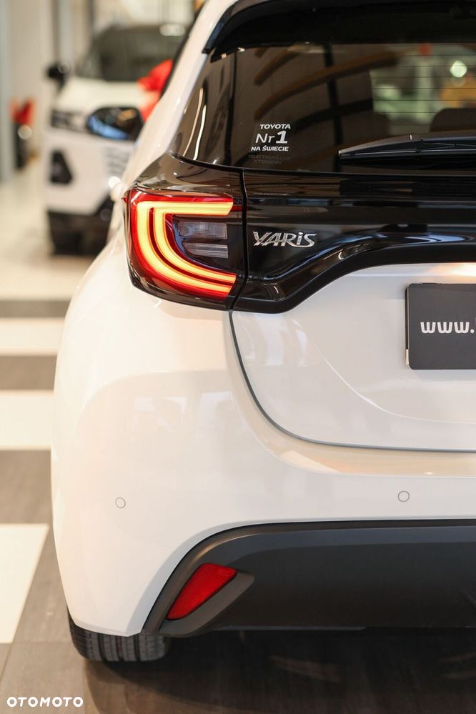 Toyota Yaris Hybrid 1.5 Style - 13