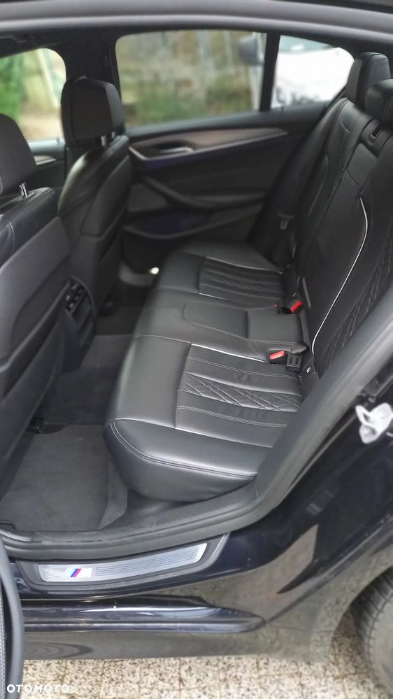 BMW Seria 5 540i xDrive - 9