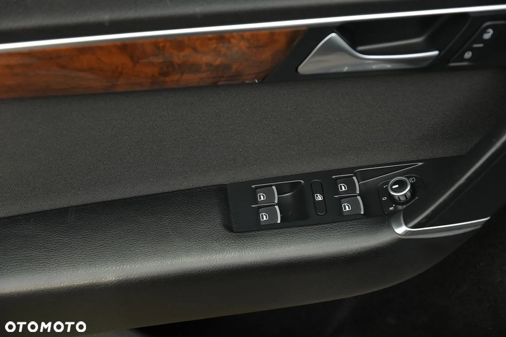 Volkswagen Passat Alltrack 2.0 TDI 4Mot DSG - 24