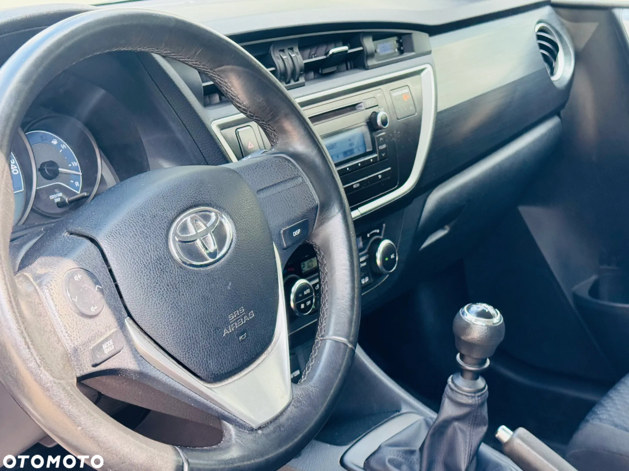 Toyota Auris 1.33 VVT-i Active - 28