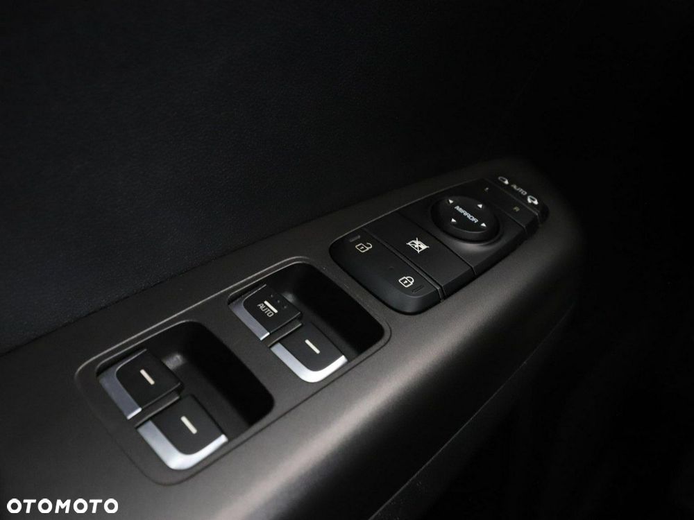 Kia Sportage 1.6 GDI 2WD Attract - 35