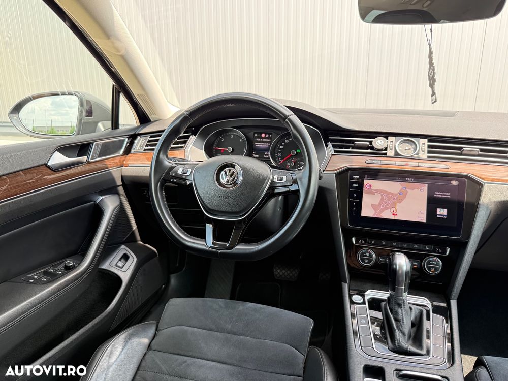 Volkswagen Passat 2.0 TDI SCR DSG Highline - 30