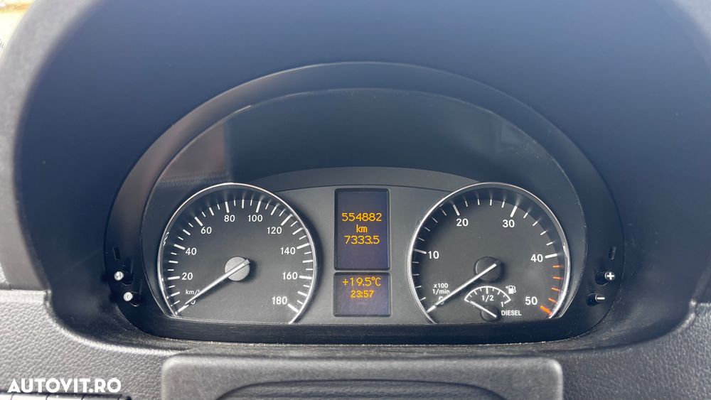 Mercedes-Benz Sprinter - 10