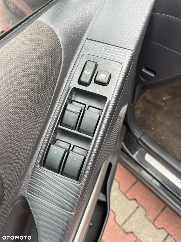 Toyota Corolla Verso 2.2 D-CAT DPF Sol - 5