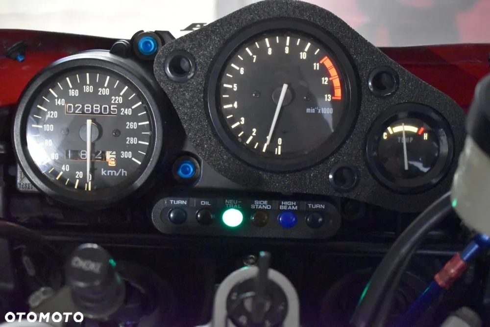 Honda CBR - 40