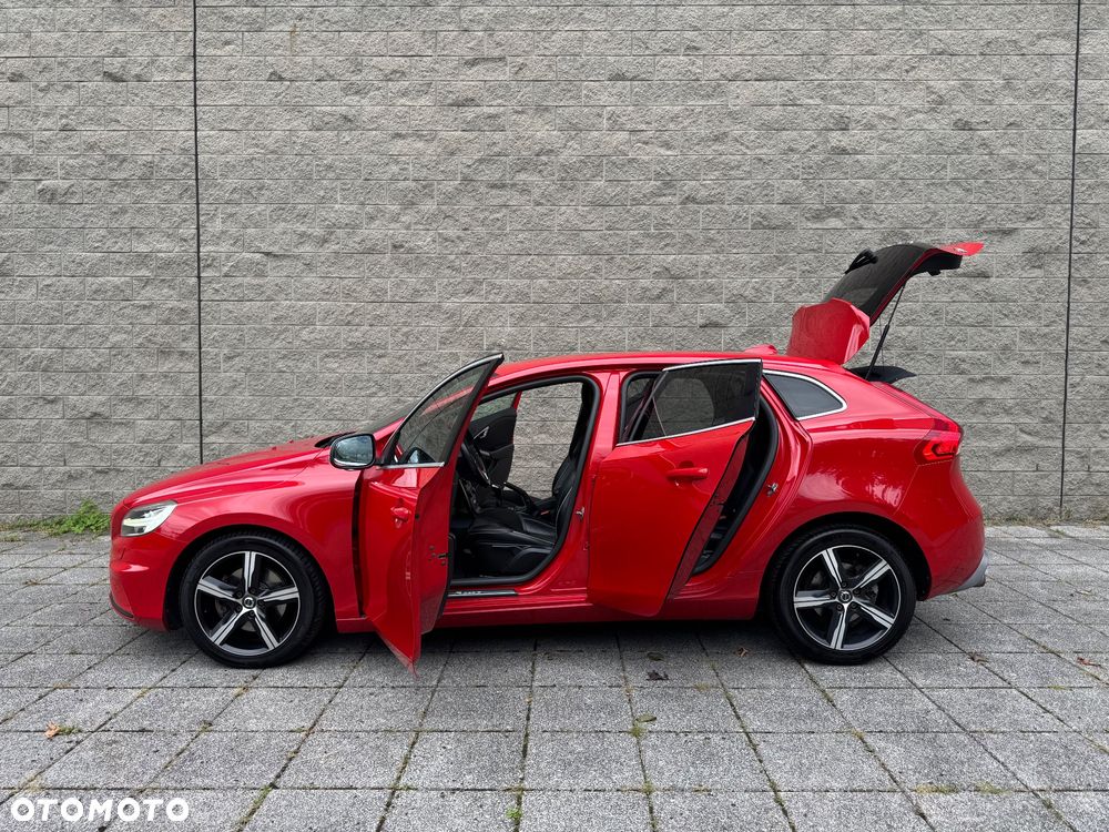 Volvo V40 T3 Drive-E R-Design Momentum - 24