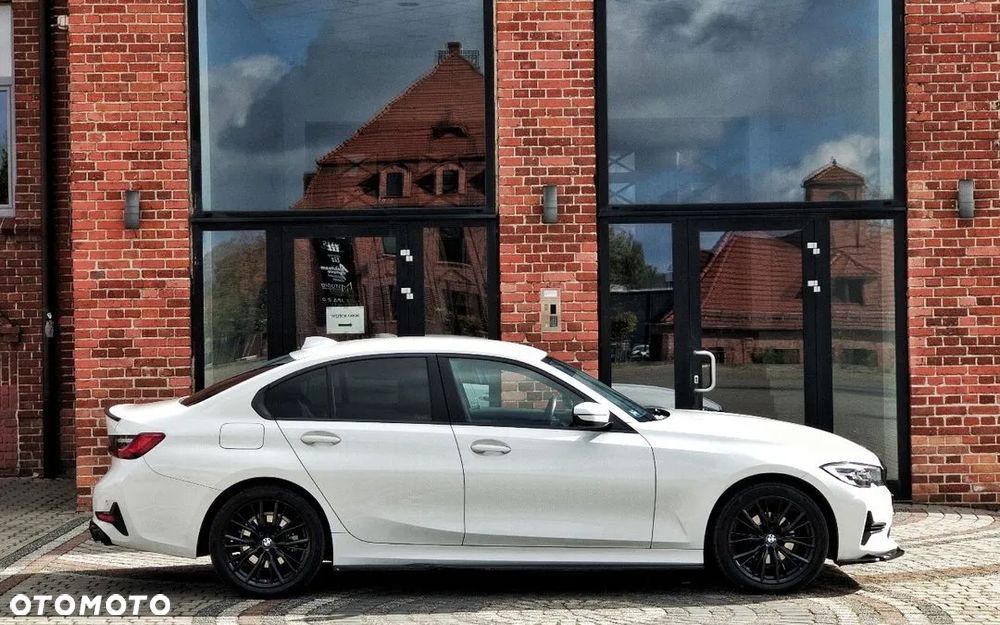 BMW Seria 3 318d Sport Line - 5