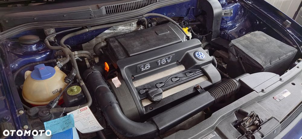 Volkswagen Golf - 22