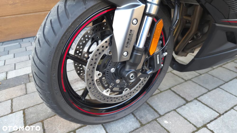 Kawasaki Ninja 1000 SX - 5