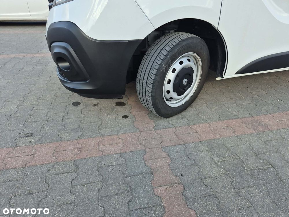Renault Trafic - 17