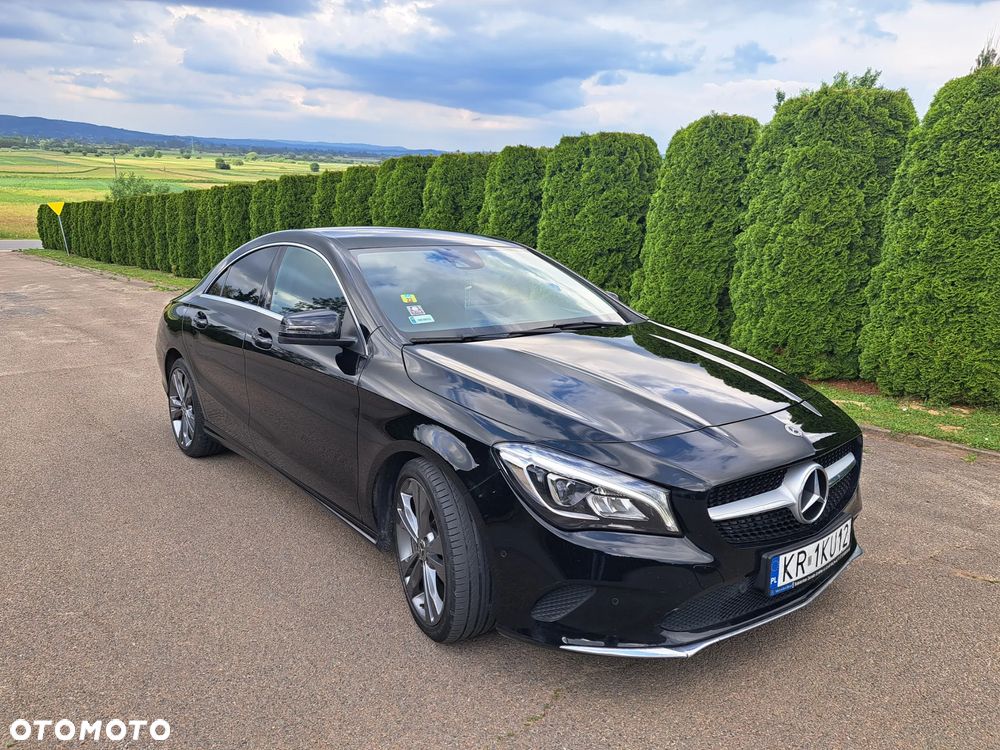 Mercedes-Benz CLA 180 7G-DCT Urban - 14