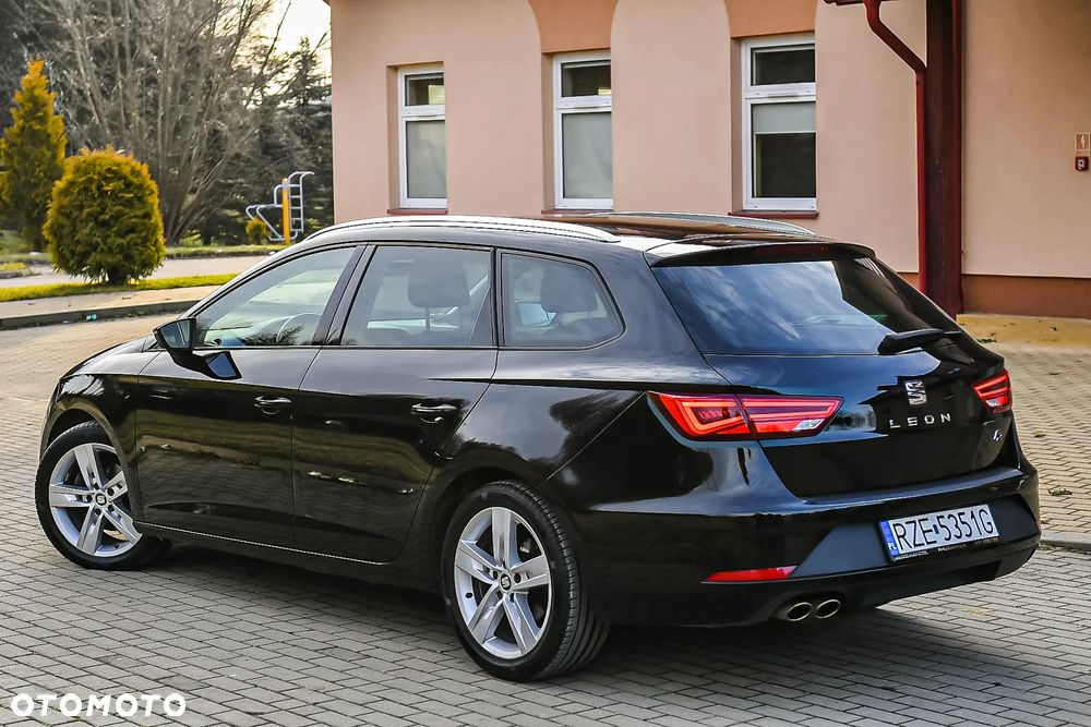 Seat Leon 1.5 TSI ACT DSG OPF FR - 4