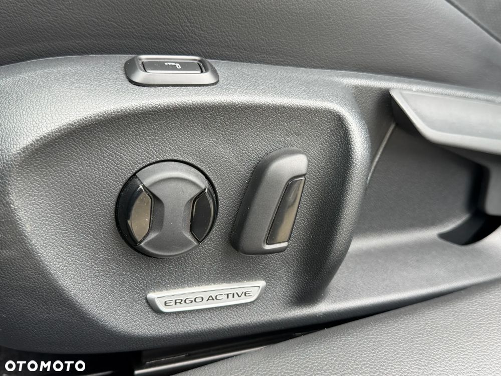Volkswagen Passat Variant 1.5 TSI ACT mHEV Business Plus DSG - 30