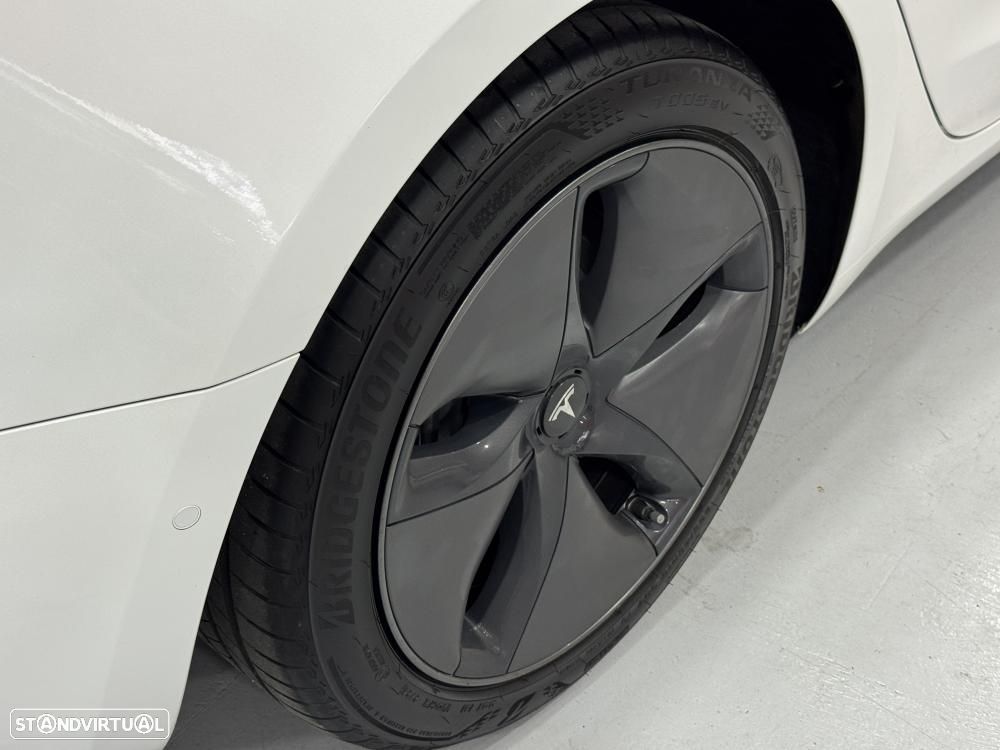 Tesla Model 3 - 22