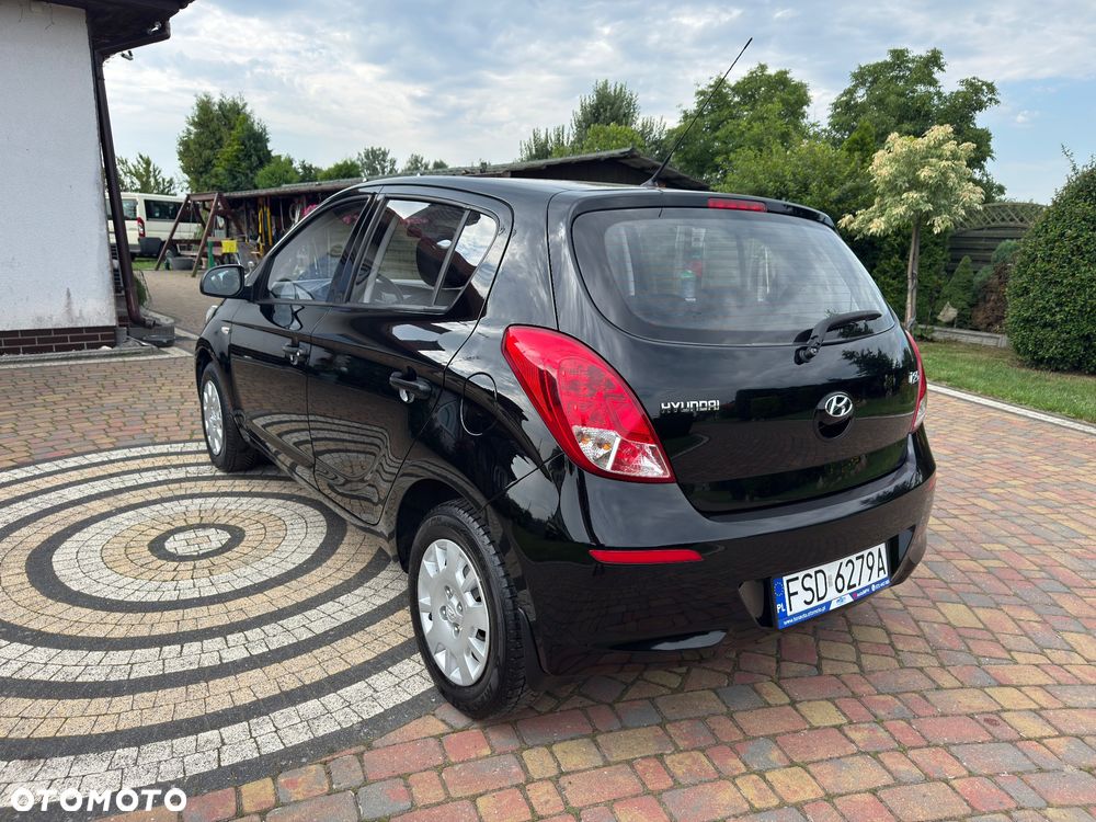 Hyundai i20 - 13