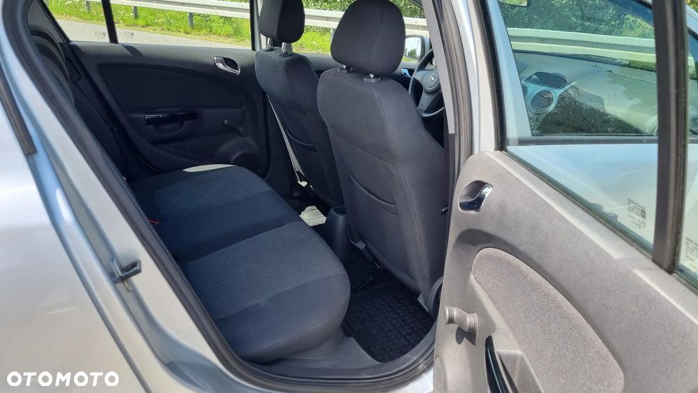 Opel Corsa 1.2 16V Edition / Active - 16