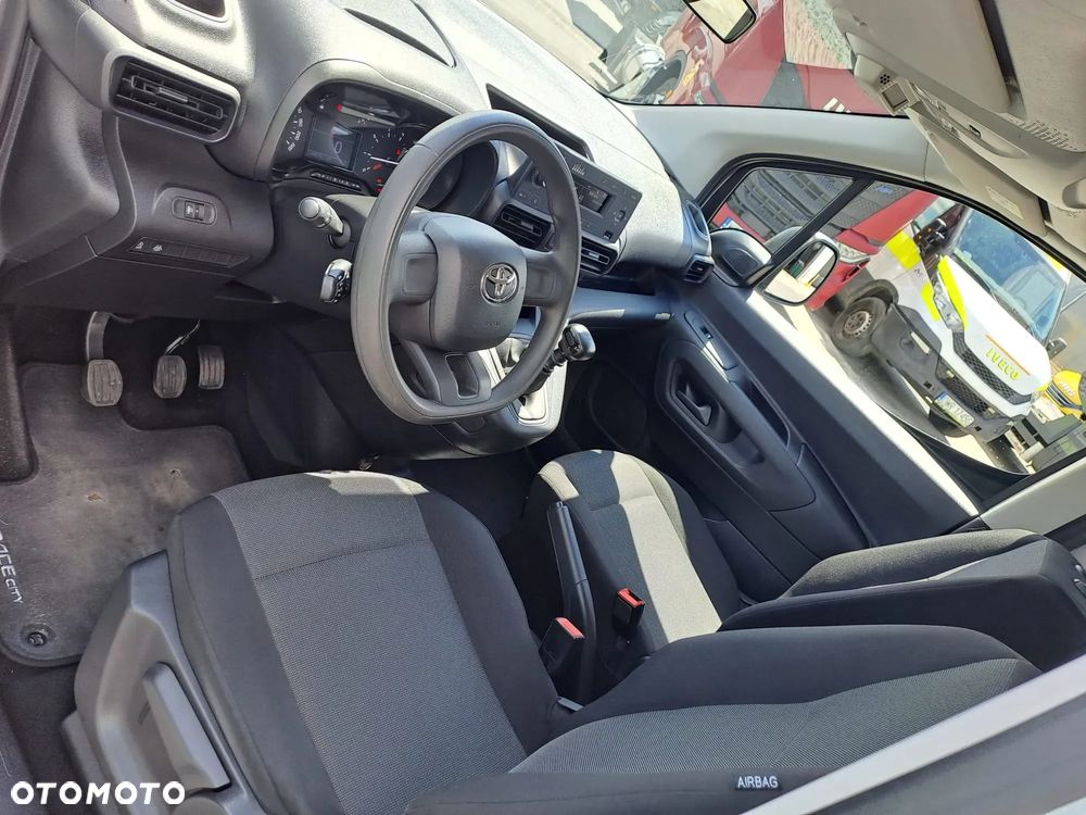 Toyota Proace City Verso 1.5 D-4D Business - 17
